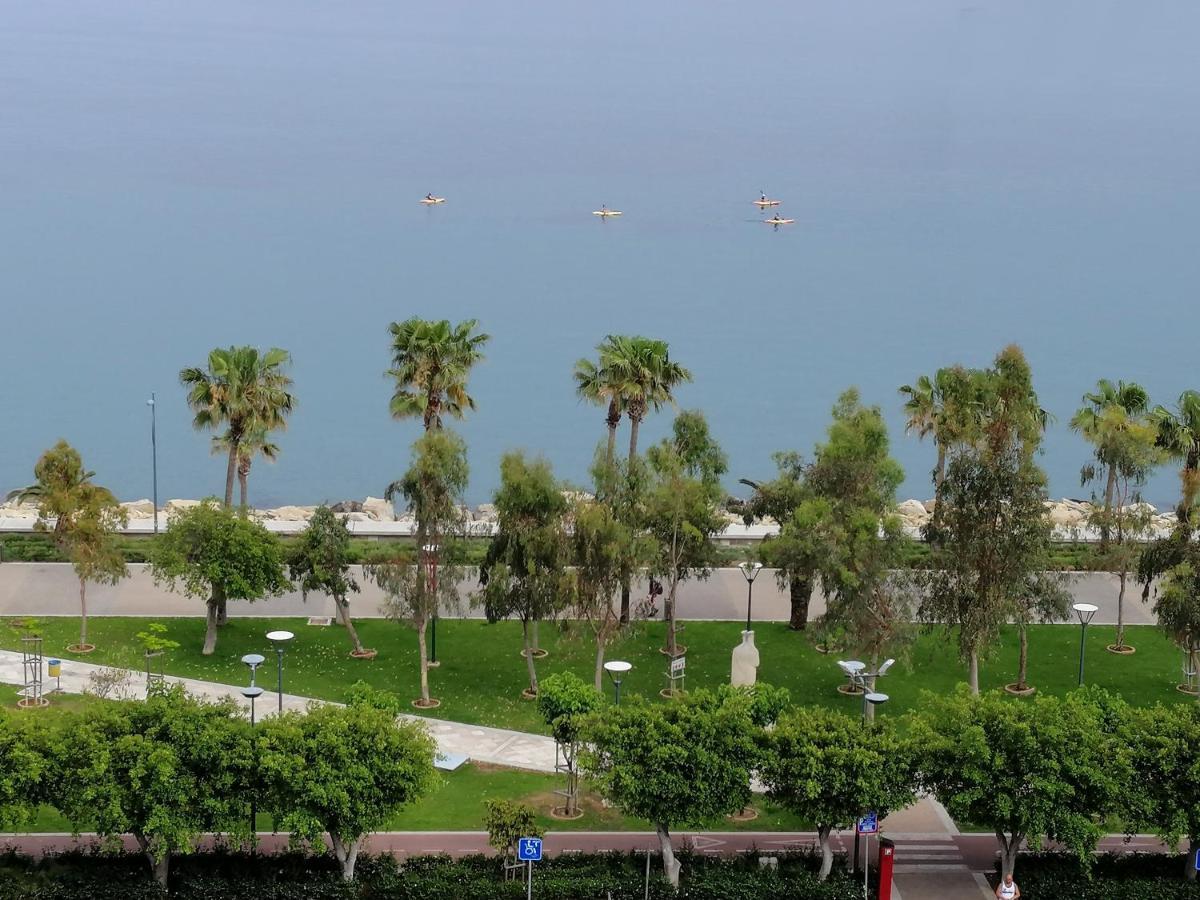 A City-Center Seaview Penthouse At Oceanic Limassol Exterior foto